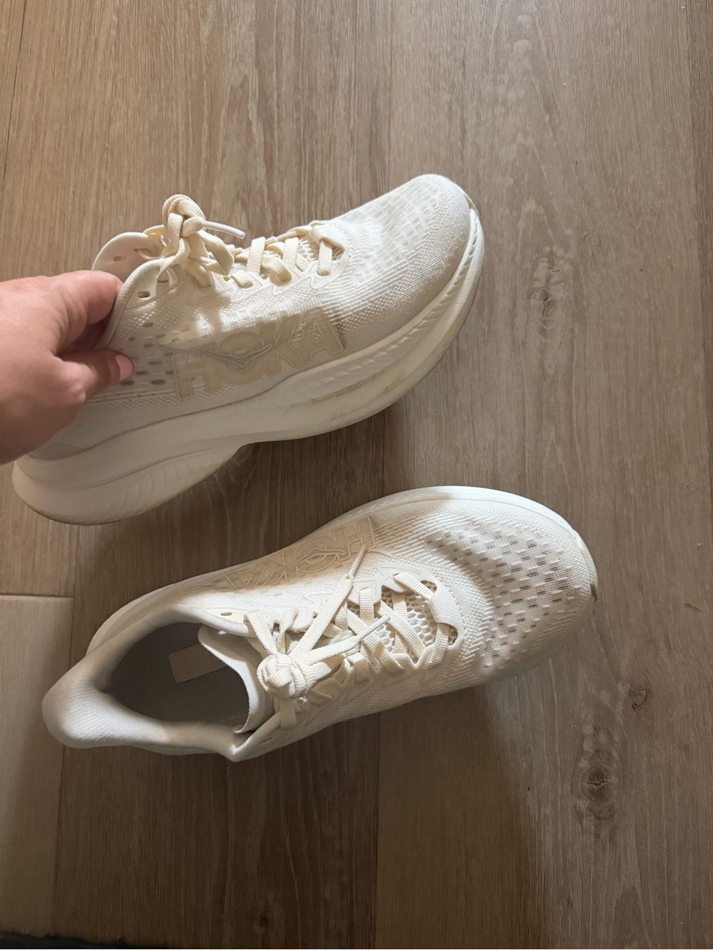 Hoka Mach’s Women's Cream/Off-White Running Sneakers